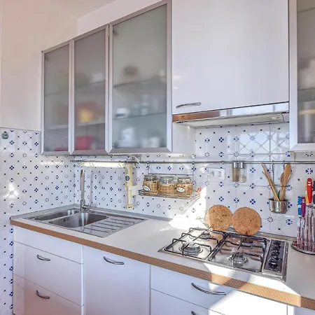 Amazing In Puntarospo With House Sea View Holiday home